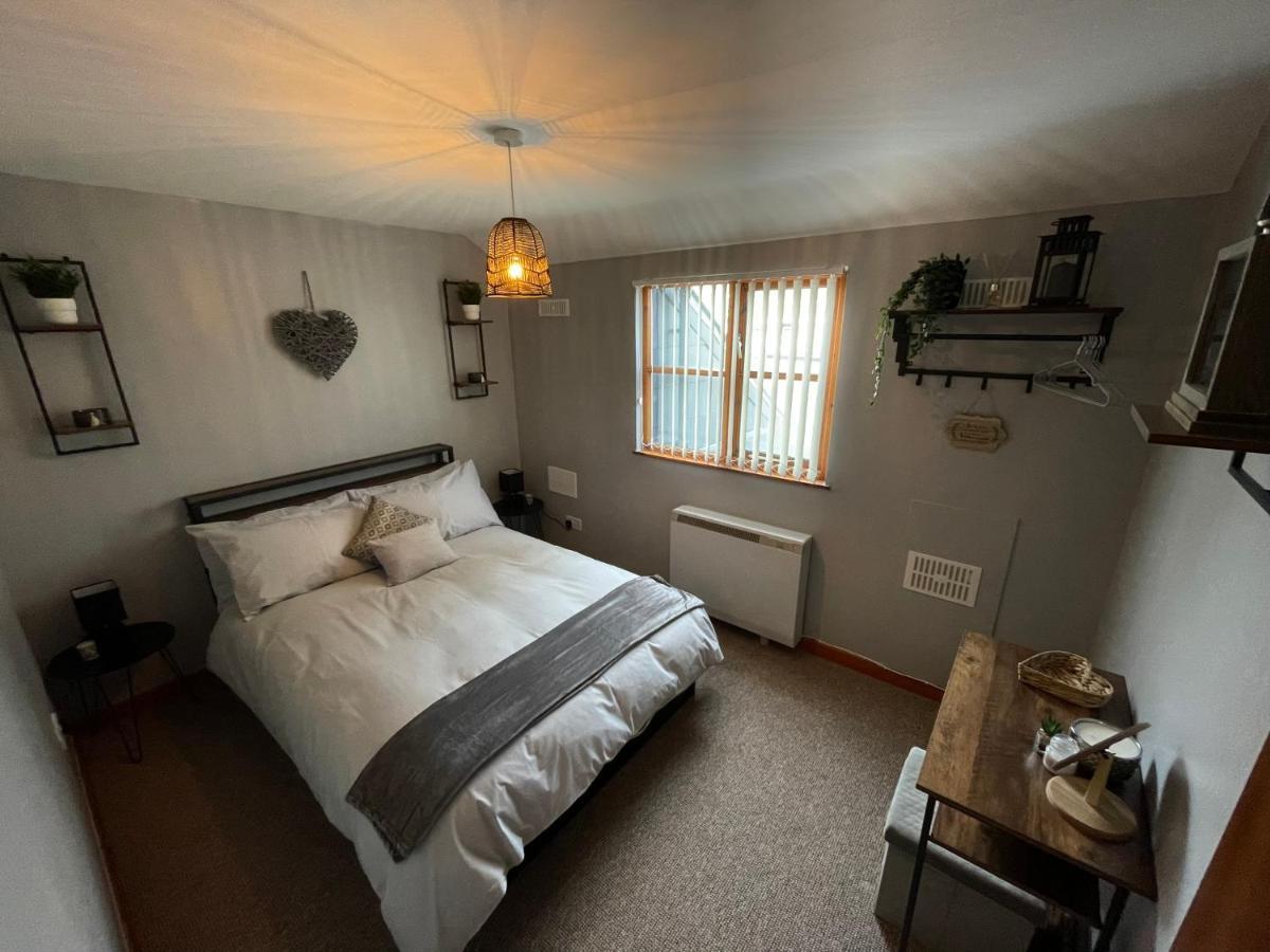 Westend Holiday Let 3 Brecon Extérieur photo